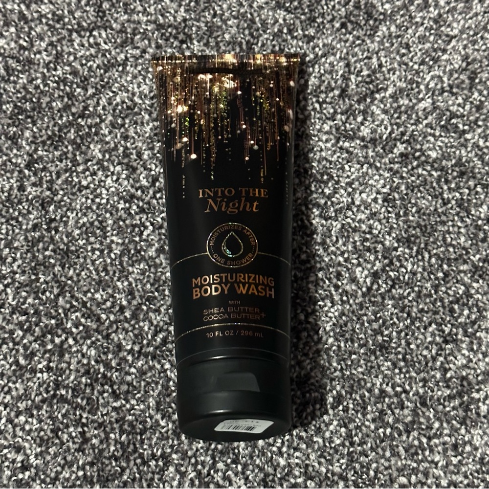 Bath and Body Works Moisturizing Body Wash - Into The Night